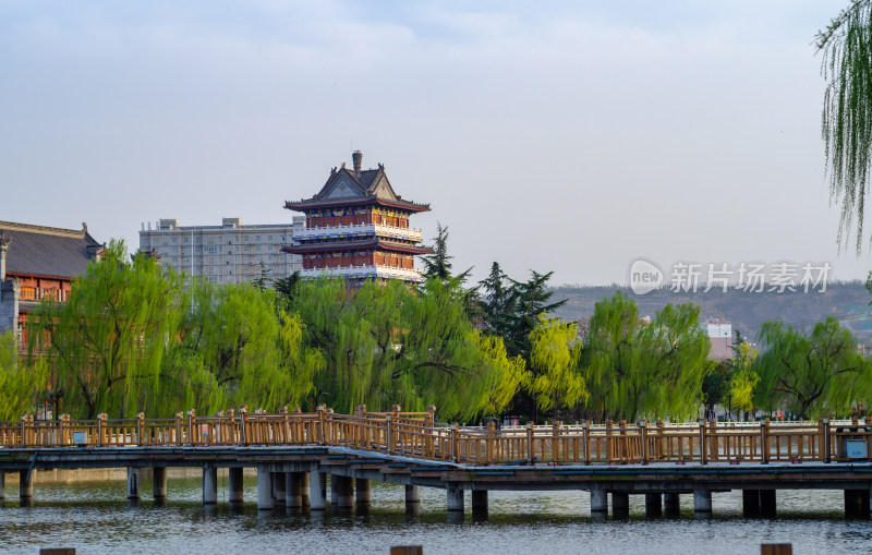 渭南老城老街，建筑古朴，春风宜人