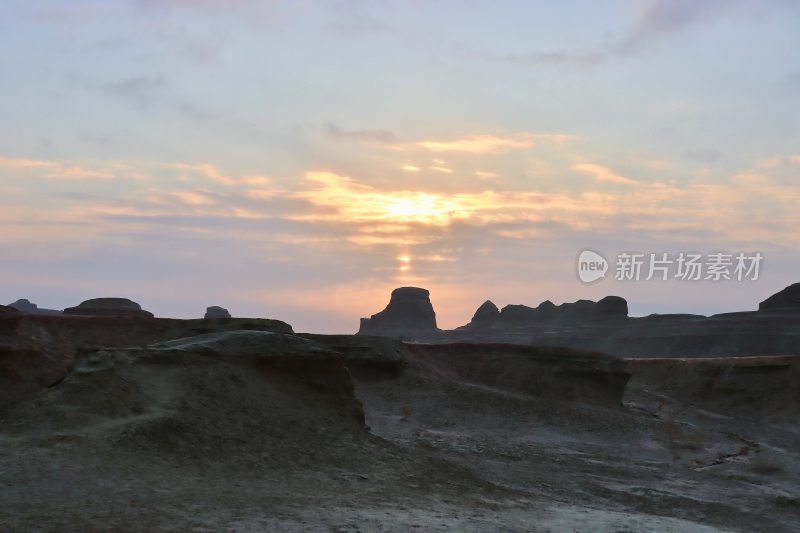 新疆魔鬼城/雅丹地貌