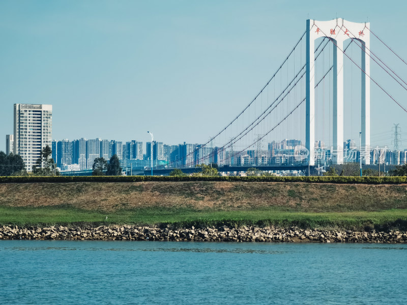 佛山市东平河江景半月岛湿地公园