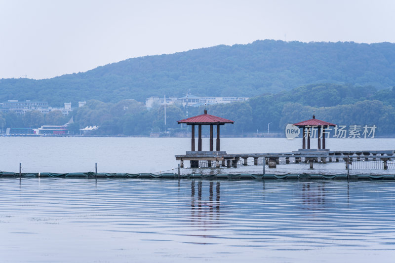 武汉东湖国家湿地公园听涛泳池