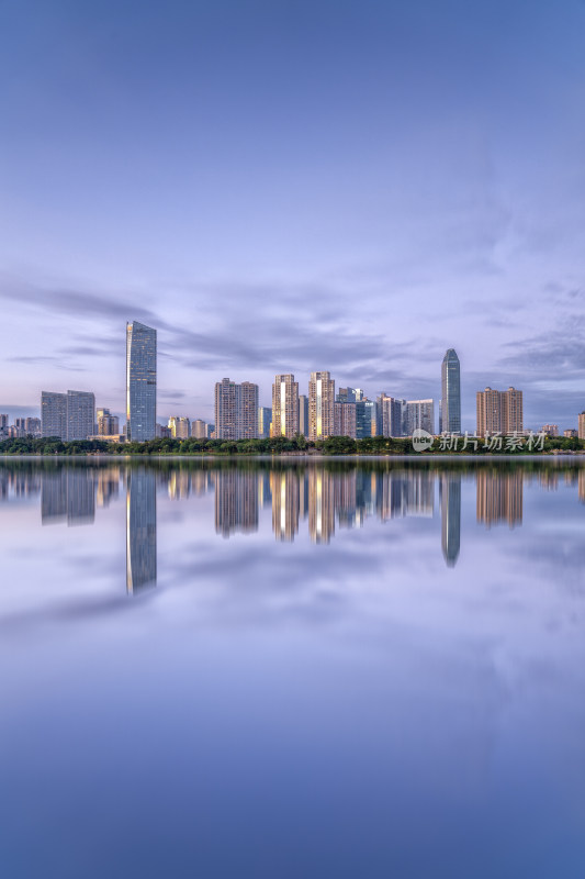 广东惠州富力 丽港中心夜景