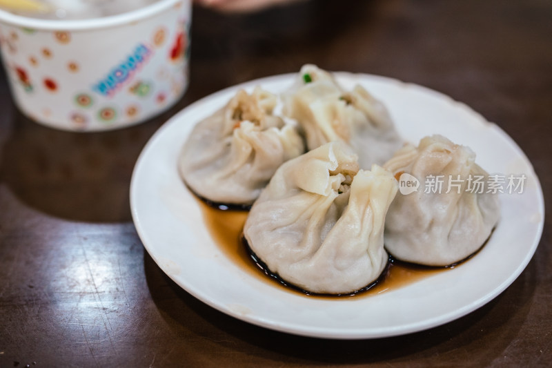 武汉过早的早餐美食，重油烧麦