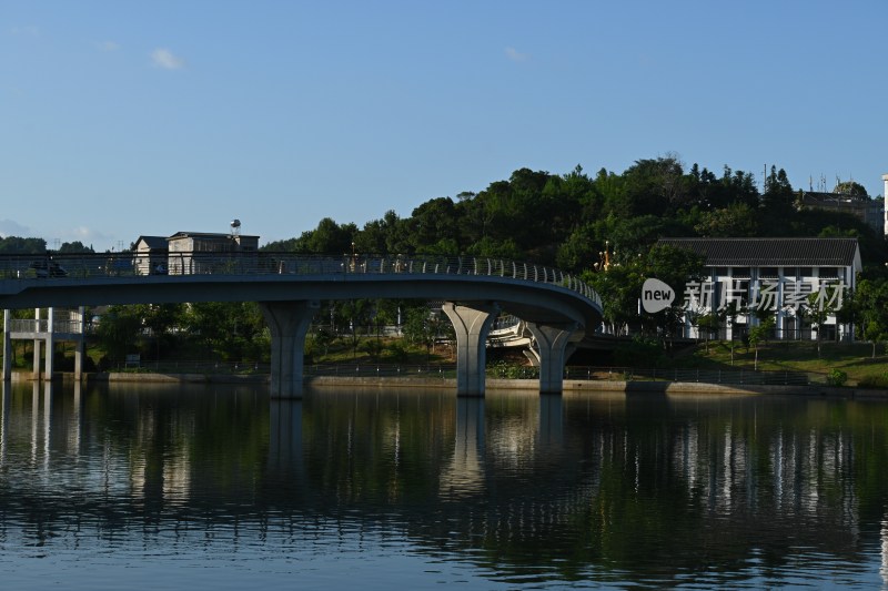 小城市的风景