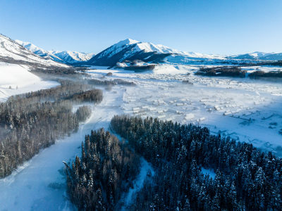 新疆冬季阿勒泰喀纳斯雪景