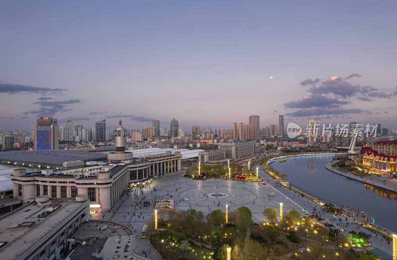 天津海河风景津湾CBD金融中心城市夜景航拍