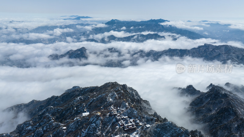 山脉大雪云海航拍辽阔高远壮观背景自然风景