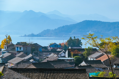 宁波院士中心上俯瞰东钱湖风景