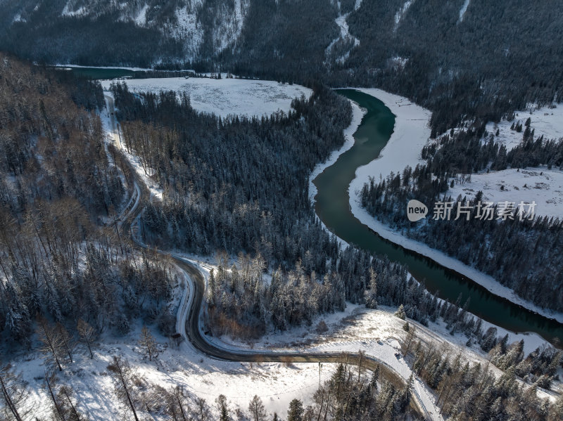 新疆北疆阿勒泰喀纳斯冬季雪景童话世界航拍