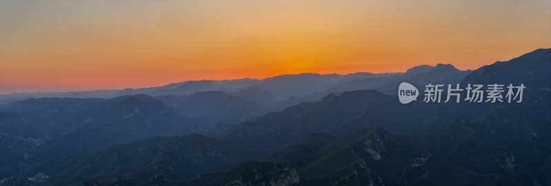 河南省焦作市太行山云台山夕阳风光