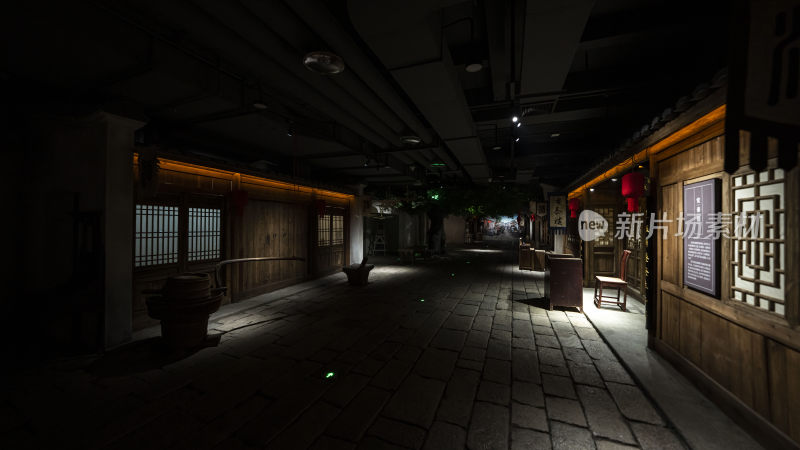 古风室内木质长廊夜景