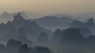 广西桂林山水水墨中国风