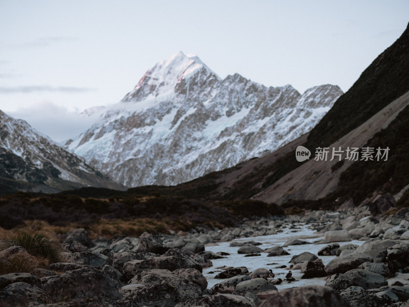 新西兰库克山脉HookerValleyTrack日照金山