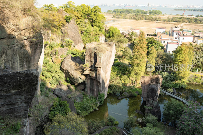 广州番禺莲花山旅游风景区古采石场景观