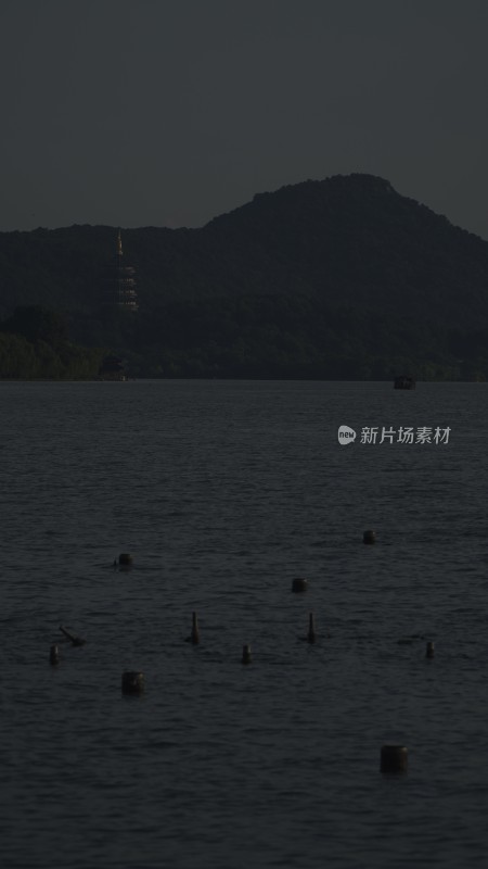 杭州西湖湖滨公园午后晚霞