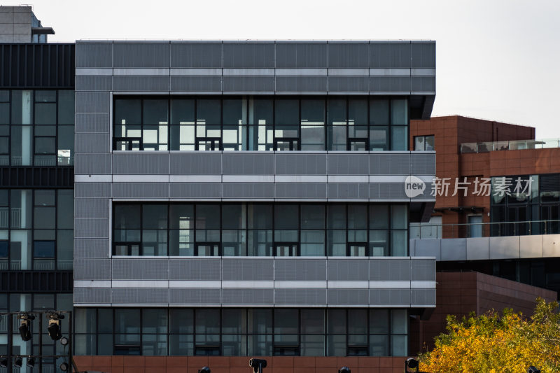 现代风格商务办公楼外观