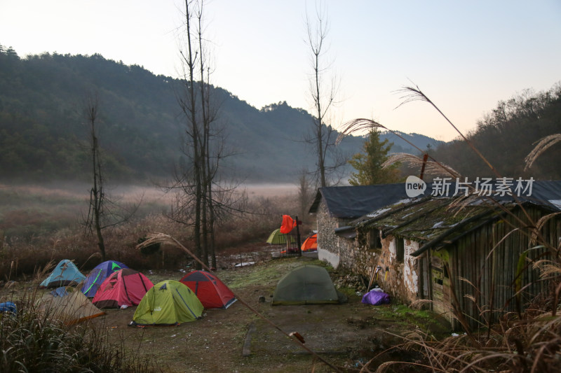 帐篷 露营 山间