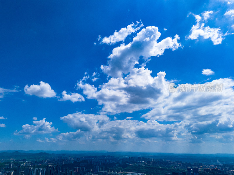 泸州城市大景蓝天白云航拍图