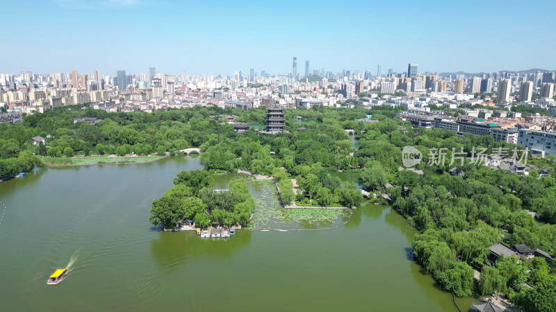 航拍山东济南大明湖5A景区