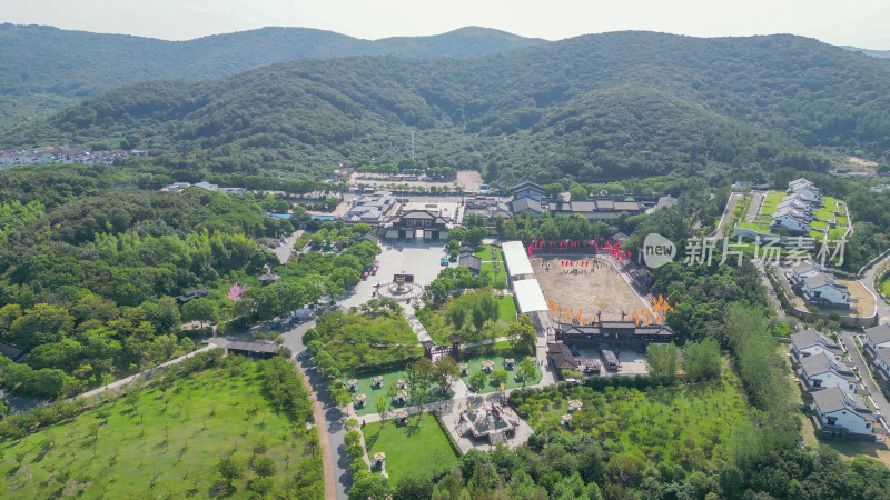 航拍江苏无锡三国水浒景区5A景区