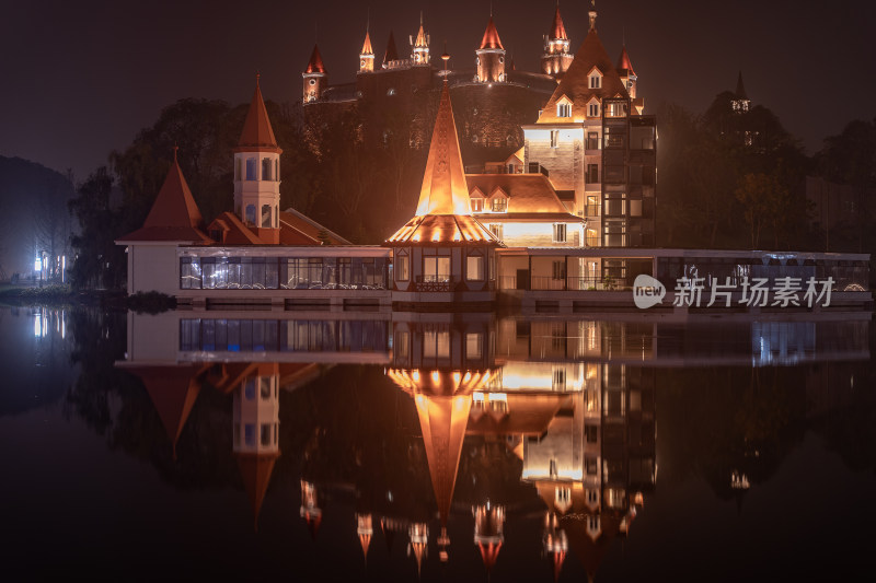 德阳旌阳区文化娱乐城玄珠湖公园城堡夜景