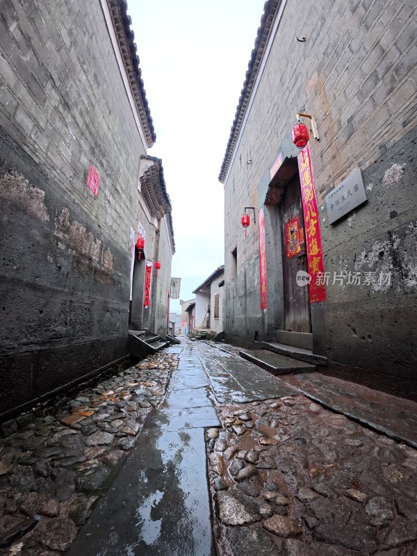 雨中竹桥古村