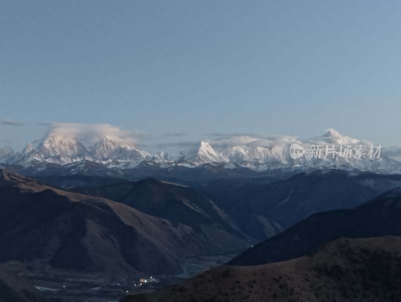 贡嘎雪山蜀山之王冬季风光