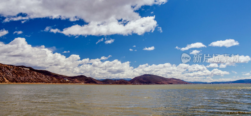 云南大桥香格里拉纳帕海自然保护区湖景风光