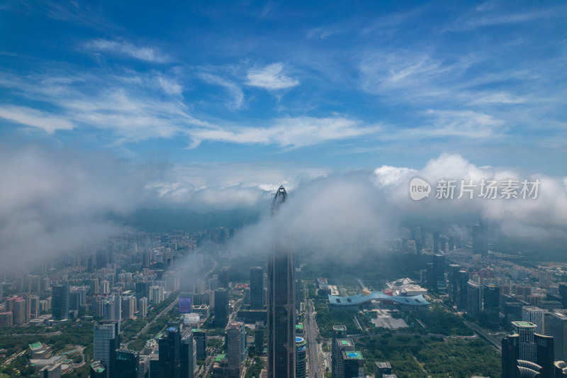 深圳市平安金融中心云海航拍图