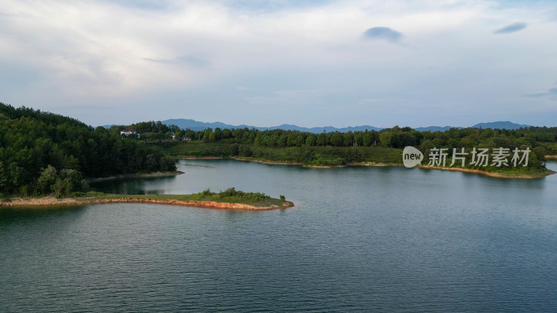 航拍湖北随州琵琶湖风景区