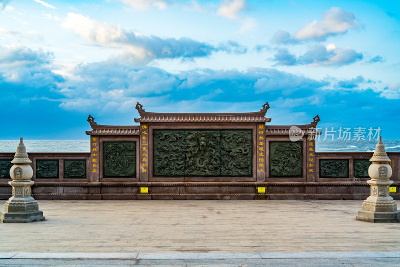 福建省泉州石狮市洛伽寺海边中式浮雕照壁