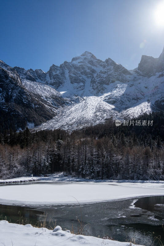 冬天川西毕棚沟雪山