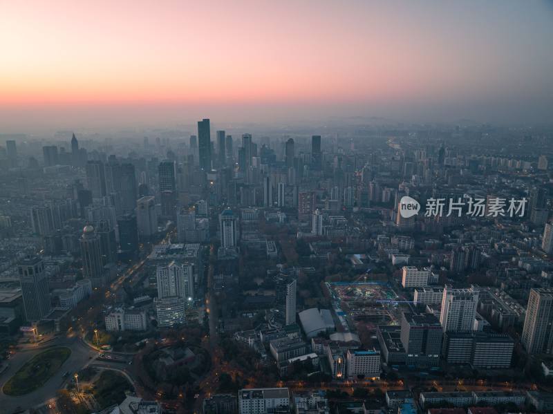 清晨的南京天际线