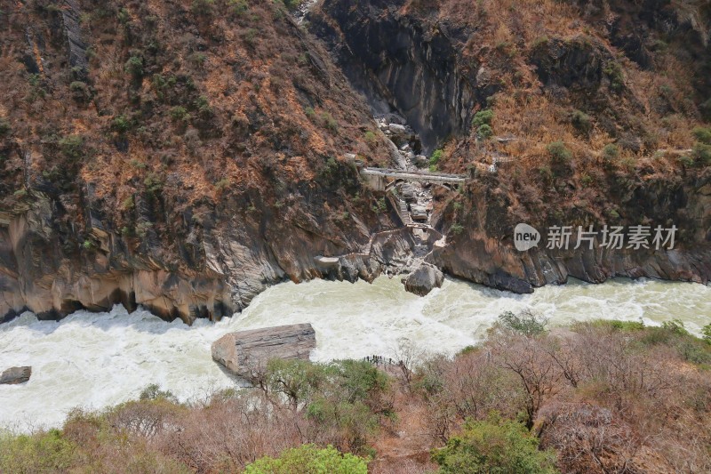 虎跳峡旅游风景