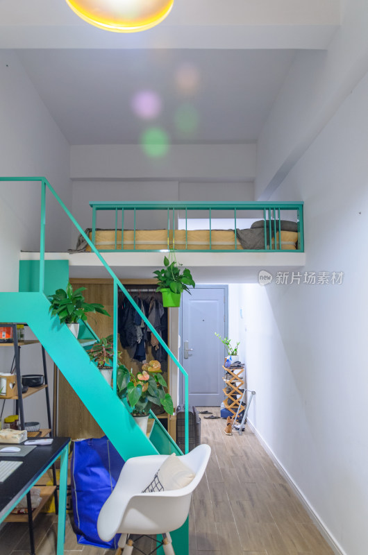现代城市loft双层复式公寓室内设计空间