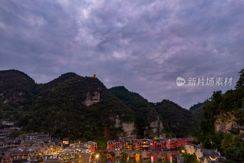 镇远古镇夜景灯光航拍摄影图