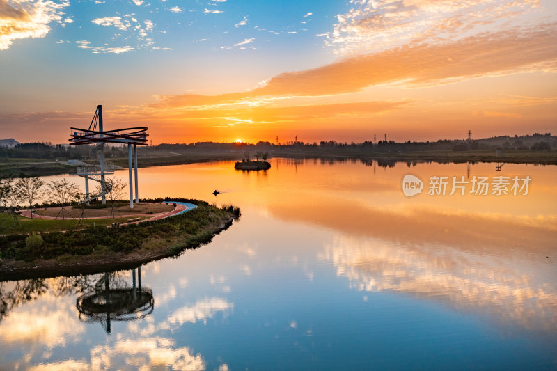 枣庄蟠龙河鹭鸣岛观景台夕阳