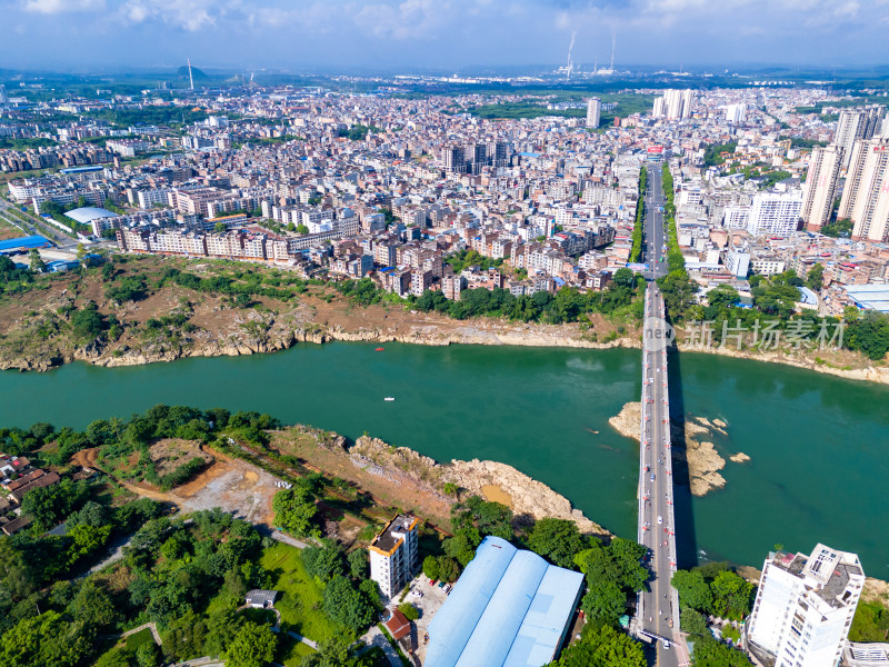 广西来宾城市大景航拍图