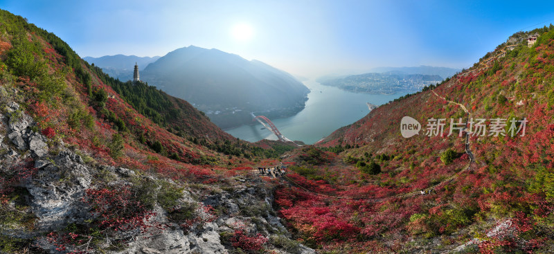 长江三峡巫峡红叶