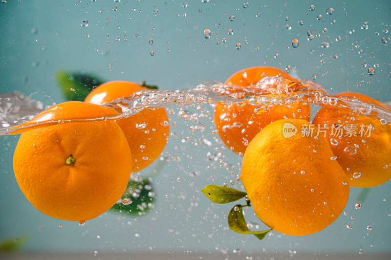 沃柑入水瞬间特写