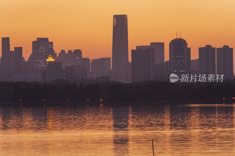 武汉东湖风景区晚霞