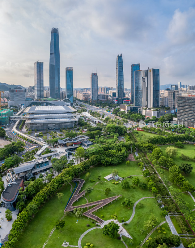 城市广场全景鸟瞰图