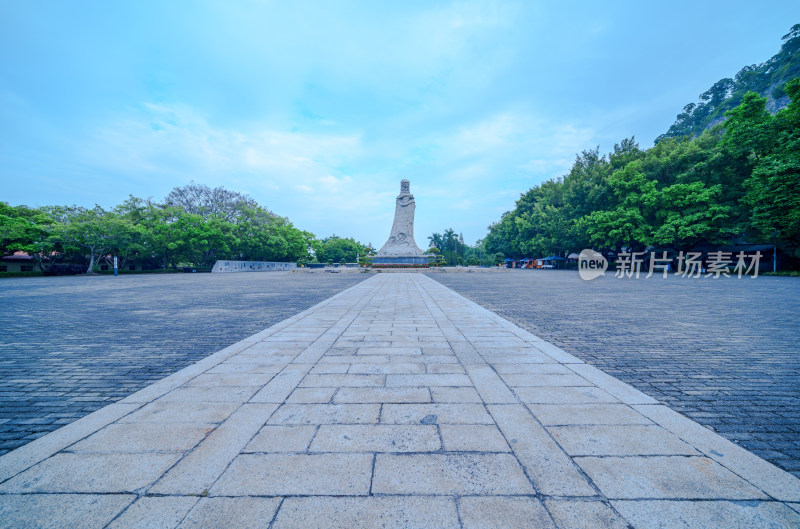 广州南沙天后宫景区广场天后圣像雕塑