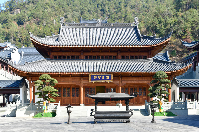 中式古建筑杭州龙华禅寺