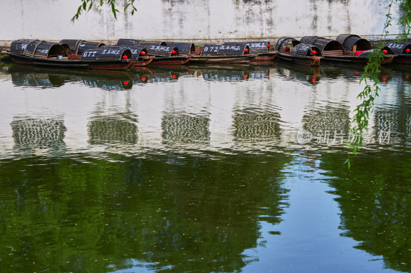 浙江绍兴东湖风景区