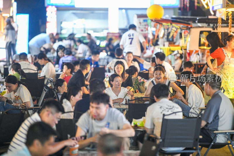 城市夜晚夜市美食烧烤