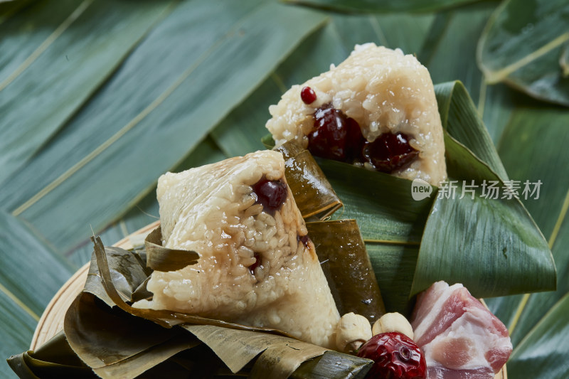 端午节的粽子和原材料