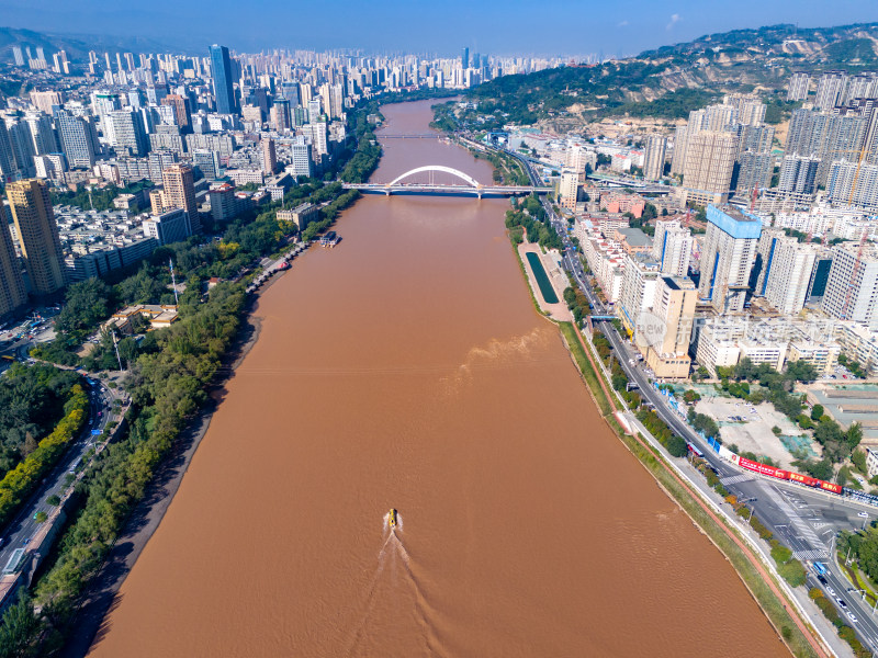 兰州黄河城市清晨航拍图