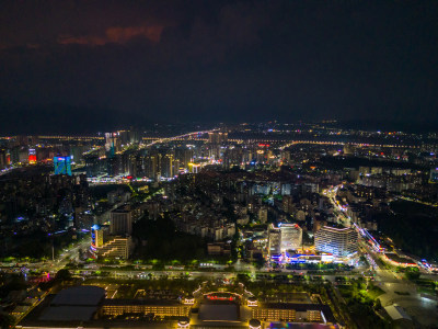 广东肇庆城市夜景灯光交通航拍图