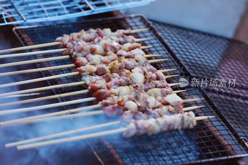 户外烧烤炉羊肉串