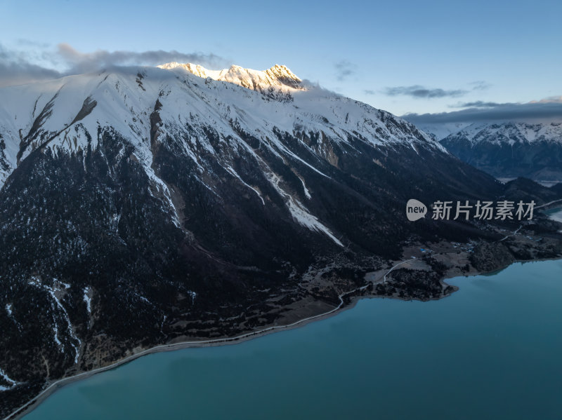 西藏昌都然乌湖来古雪山冰湖高空航拍